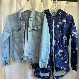 Selling 2 little girls unicorn jackets size 10-12